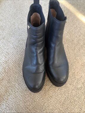 Women’s Black Real Leather Chelsea-Style Combat Boots
